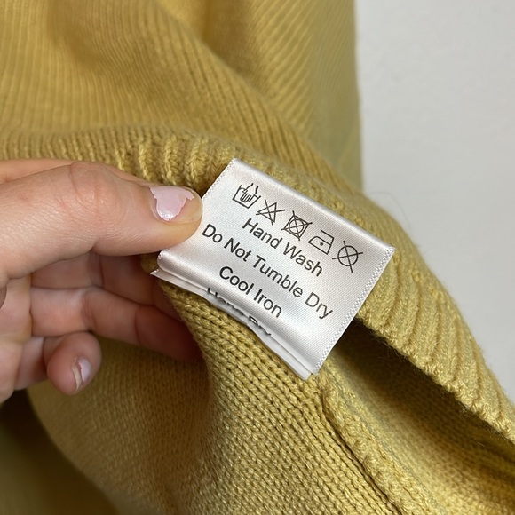 CAARA Collared Pullover Cropped Wool Blend Sweater Size Small NWT - Picture 4 of 5